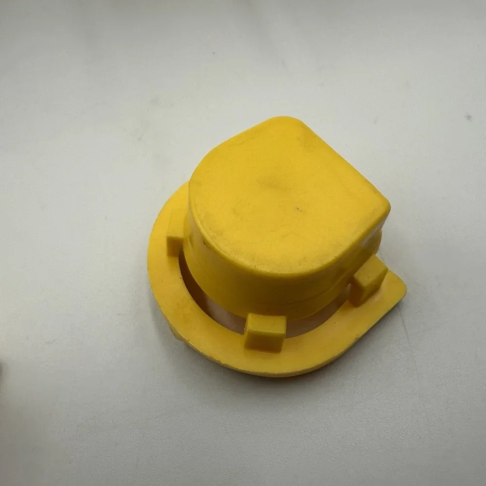 10 Fisher Price Little People Captains Kitchen Chairs Triangle Yellow High Chair